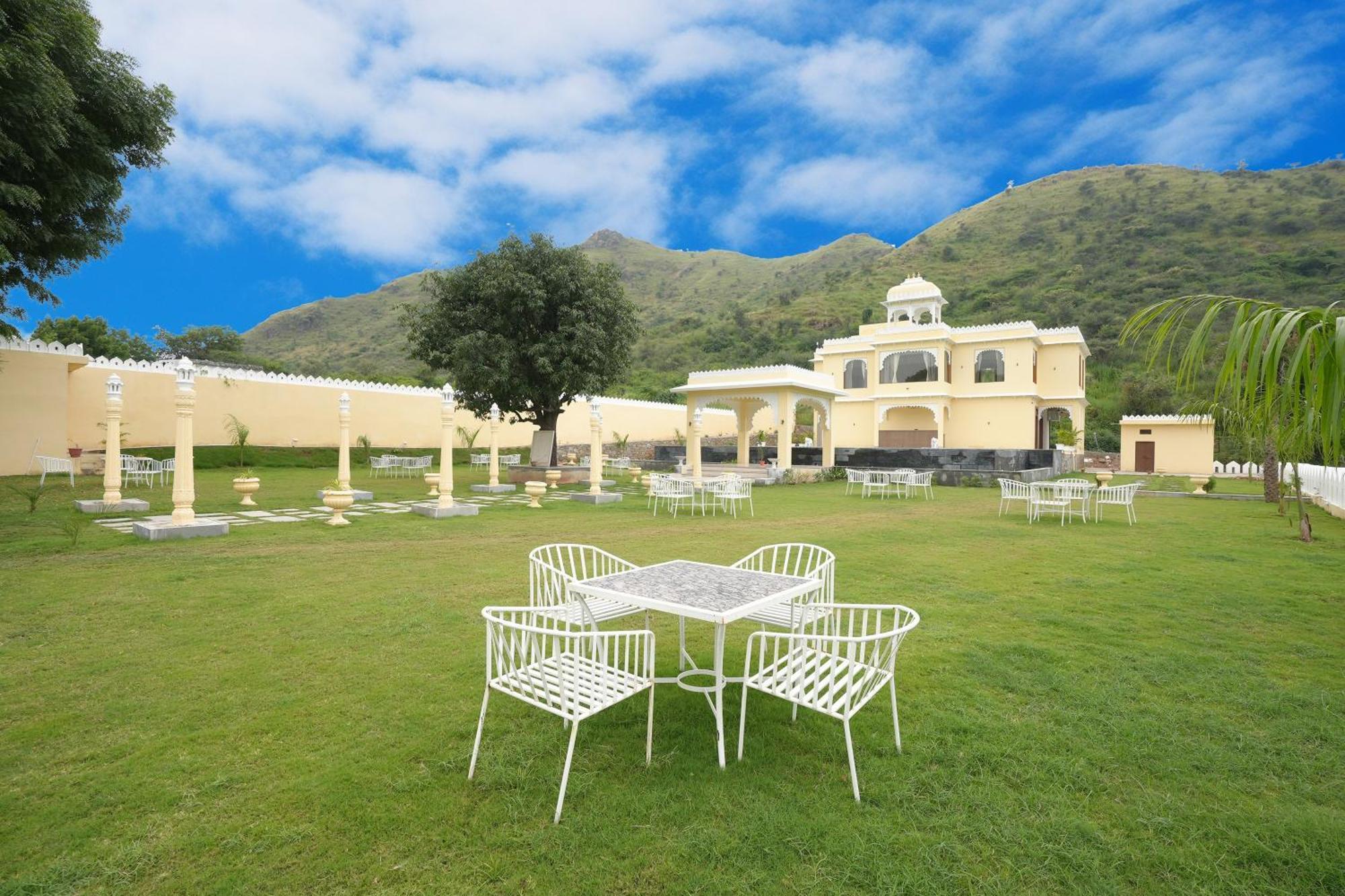 Maangarh Resorts Udaipur Luaran gambar