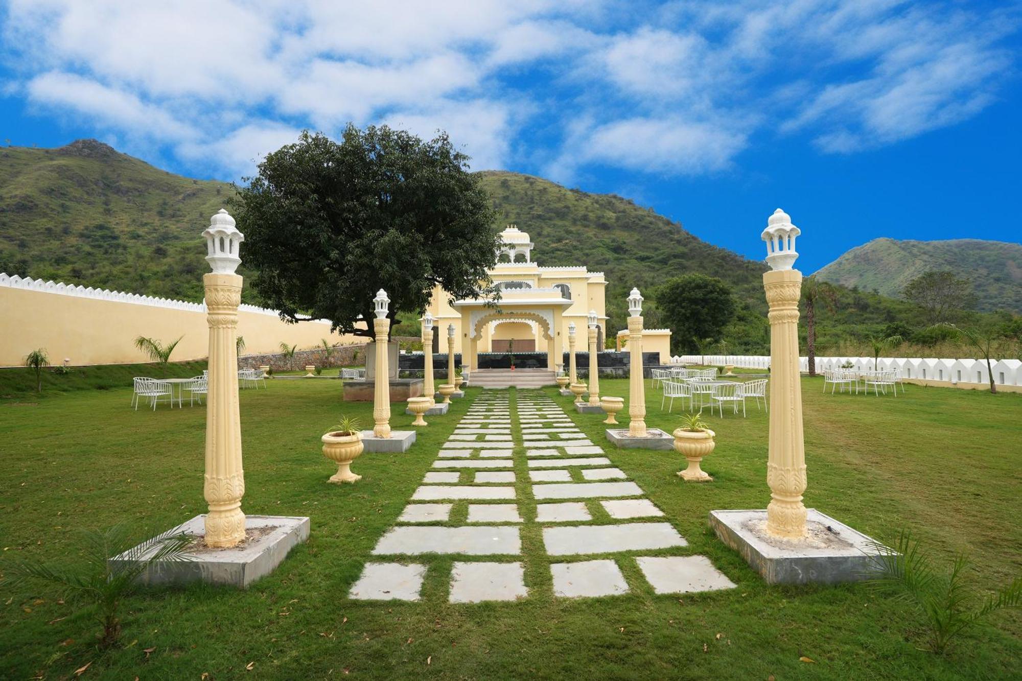 Maangarh Resorts Udaipur Luaran gambar